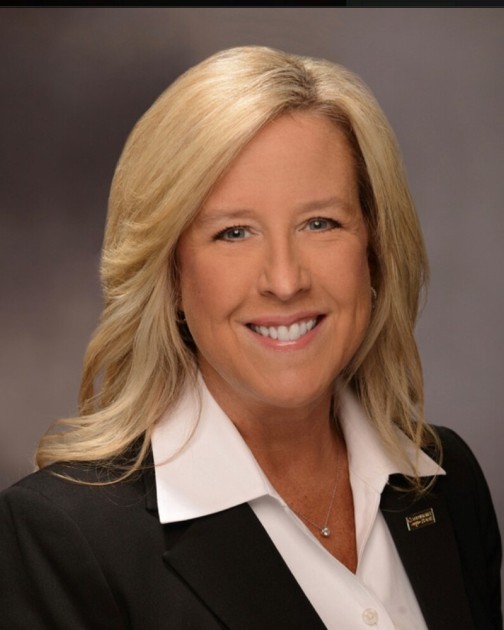 Linnette Wolfgram, Chair